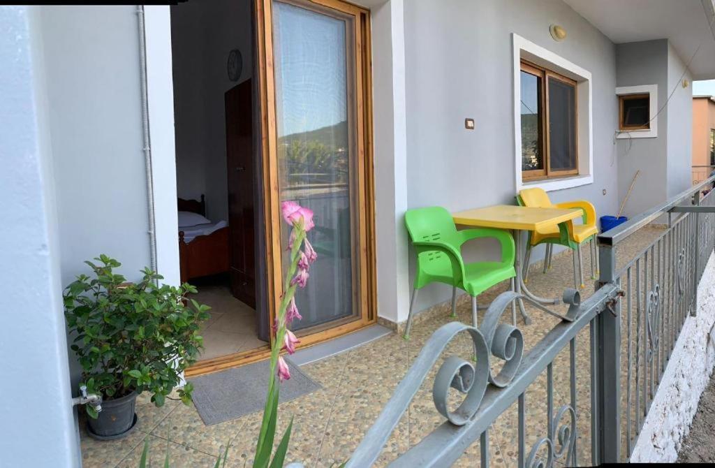 Albi'S Guesthouse Ksamil Exterior photo