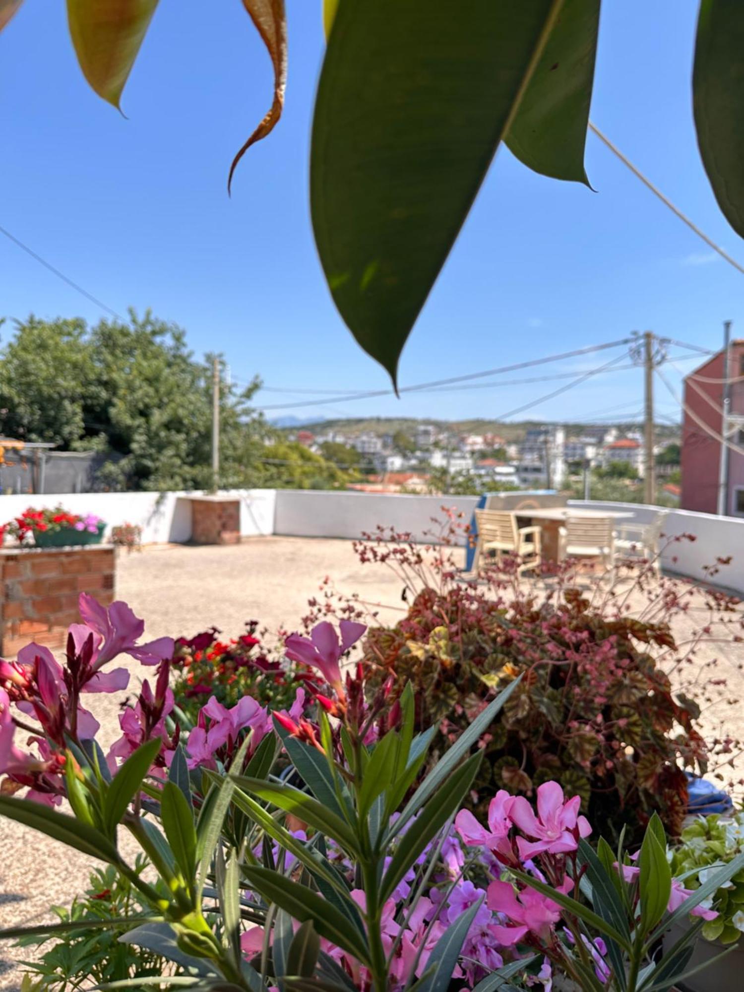 Albi'S Guesthouse Ksamil Exterior photo