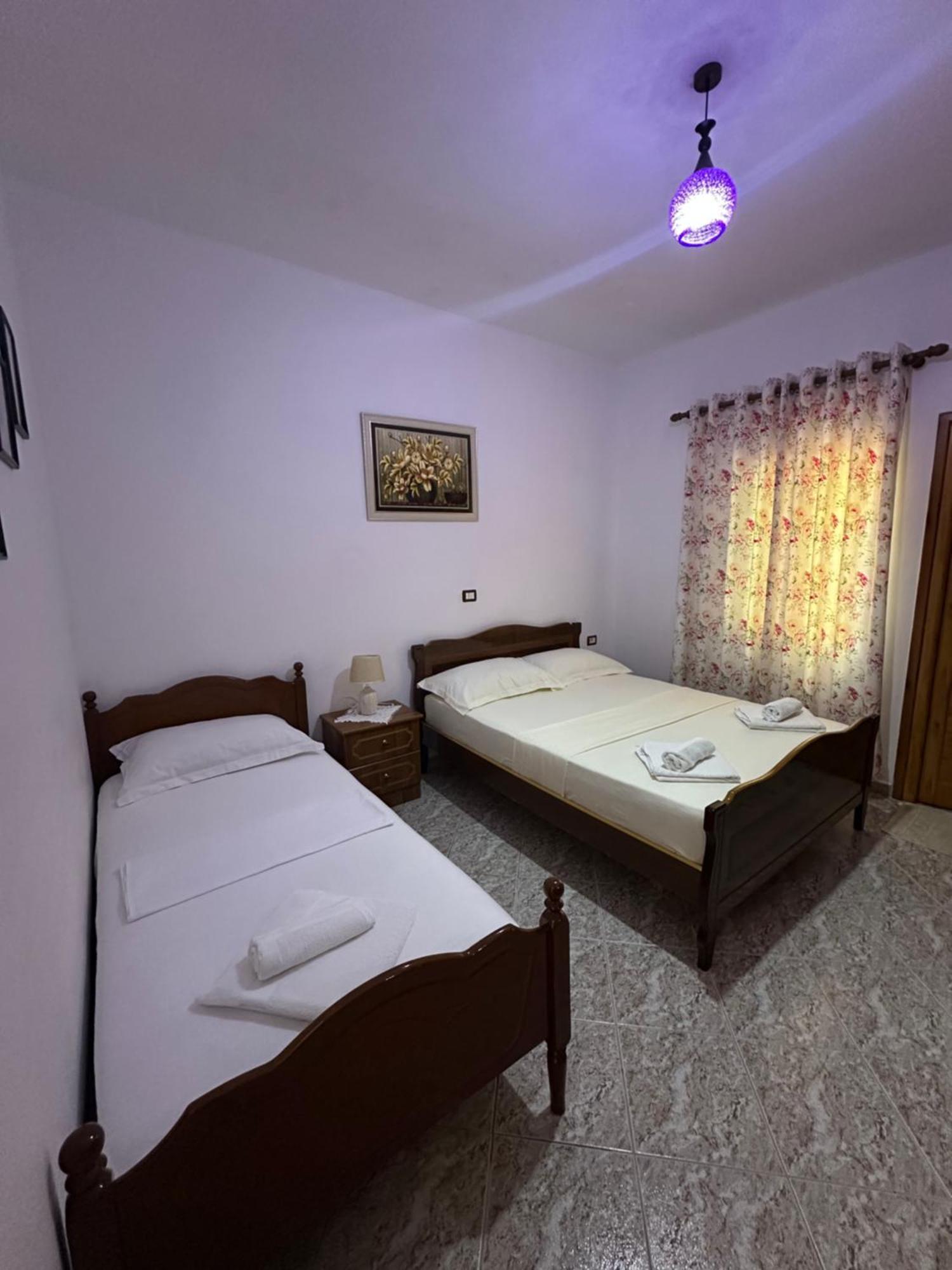 Albi'S Guesthouse Ksamil Exterior photo